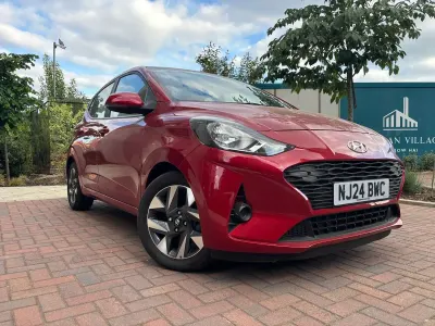 Used Hyundai i10 Advanced 2024 Red Hatchback