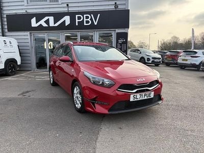 Used Kia Ceed 2022 Red Hatchback