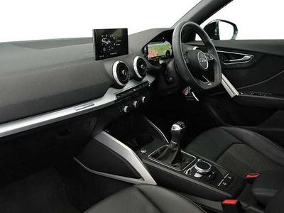 Begagnad Audi Q2 Black Edition 2023 SUV