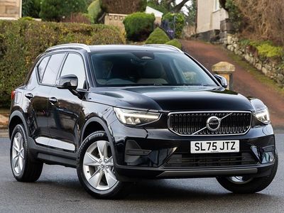Black New 2025 Volvo XC40 Core SUV | £29,998 (Super price)