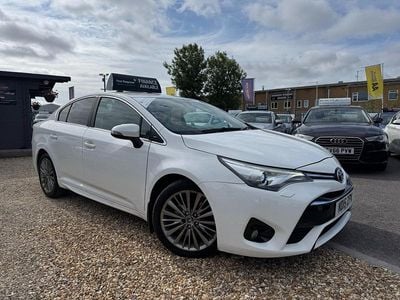 White Used 2015 Toyota Avensis Sedan | £6,495 (Fair price)