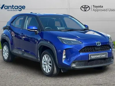 Used Toyota Yaris Cross 113 HP (83 kW) 2023 Blue SUV