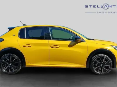 Used Peugeot e-208 GT 98 kW (134 HP) 2023 Yellow Hatchback