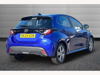 Used Toyota Yaris Hybrid 116 HP (85 kW) 2025 Blue Hatchback