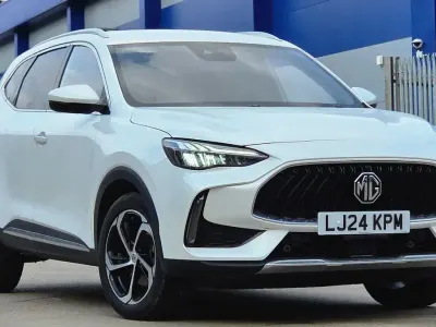 Used MG HS Trophy 159 HP (116 kW) 2024 White SUV
