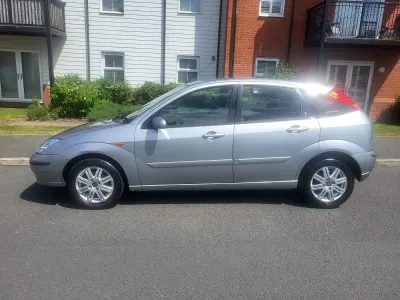 Used Ford Focus Ghia 2005 Grey Hatchback