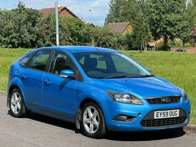 Used Ford Focus Zetec 2009 Blue Hatchback