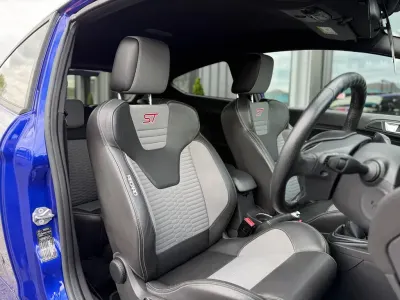 Second-hand Ford Fiesta ST 2016 Albastru Hatchback