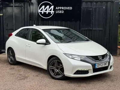 Used Honda Civic 2013 White Hatchback