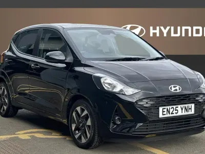 Used Hyundai i10 Advanced 63 HP (46 kW) 2025 Black Hatchback
