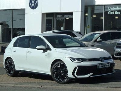 Ny VW Golf VIII R-line 2026 Vit Halvkombi