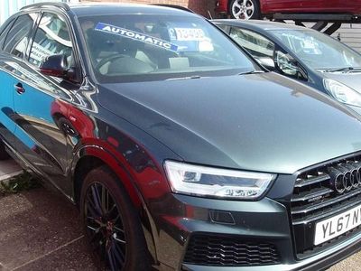 Begagnad Audi Q3 Black Edition 184 HK (135 kW) 2017 Grön SUV