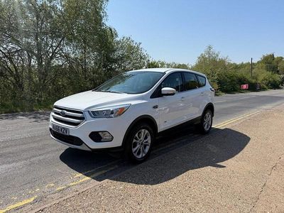 Używany Ford Kuga Titanium 180 KM (132 kW) 2017 Biały SUV