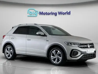 Begagnad VW T-Roc R-line 150 HK (110 kW) 2023 Grå SUV