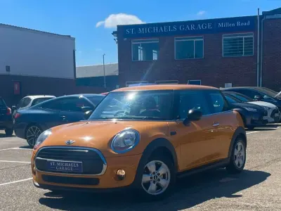 Used Mini ONE Hatch 102 HP (75 kW) 2016 Orange Hatchback