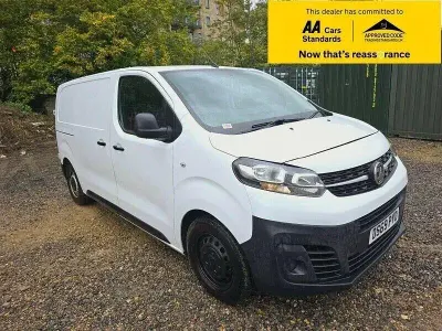 Gebraucht Vauxhall Vivaro Edition 100 PS (73 kW) 2019 Weiß Van / Kleinbus