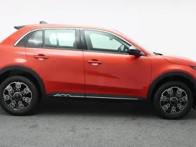 Used Fiat 600 S 100 HP (73 kW) 2025 Orange SUV