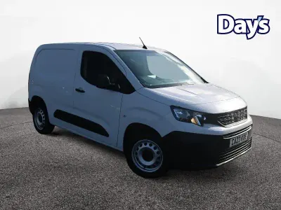 Usado Peugeot Partner Premium 131 HP (96 kW) 2023 Branco Monovolume