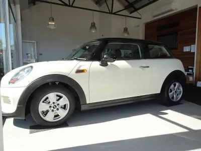 Usado Mini Cooper Hatch 2016 Branco Citadino