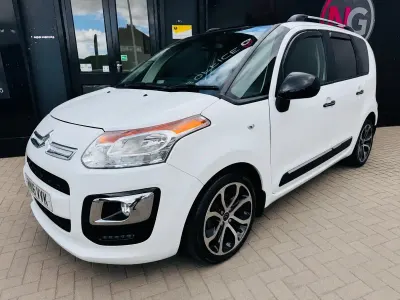 Used Citroën C3 Picasso Platinum 100 HP (73 kW) 2016 White MPV