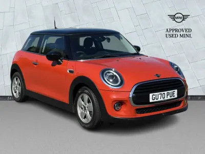 Usado Mini Cooper Classic 136 HP (100 kW) 2020 Laranja Citadino