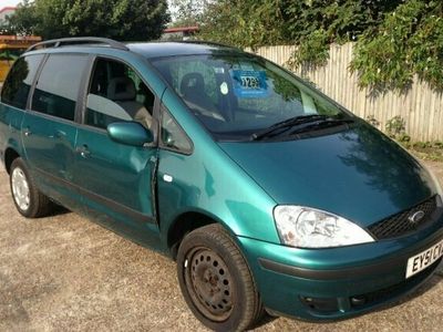 Begagnad Ford Galaxy 2001 Minibuss