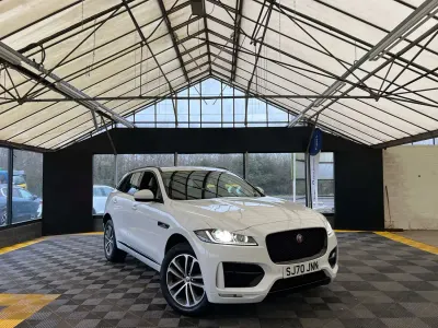 Usado Jaguar F-Pace R-Sport 180 HP (132 kW) 2020 Branco SUV