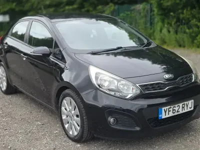 Used Kia Rio 84 HP (61 kW) 2012 Black Hatchback