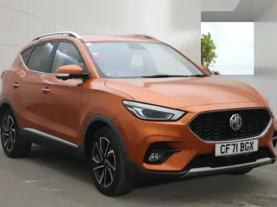 Używany MG ZS Exclusive 111 KM (81 kW) 2021 Pomarańczowy SUV