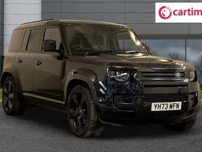 Usado Land Rover Defender SE Dynamic 2023 Preto SUV