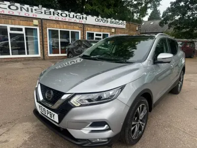 Used Nissan Qashqai N-Connecta 2019 Silver SUV