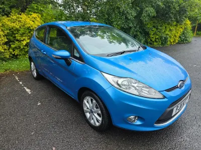 Used Ford Fiesta Zetec 82 HP (60 kW) 2011 Blue Hatchback