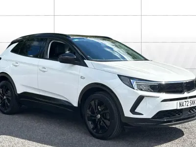 Used Vauxhall Grandland X GS Line 130 HP (95 kW) 2022 White SUV