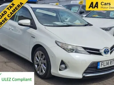Used Toyota Auris Hybrid