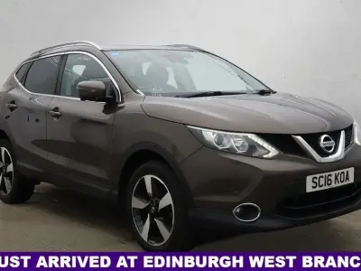 Used Nissan Qashqai N-Connecta 130 HP (95 kW) 2016 Bronze SUV
