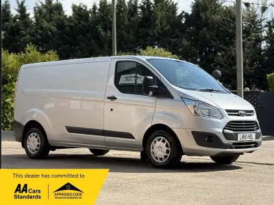 Begagnad Ford Transit Custom Trend 130 HK (95 kW) 2018 Silver Van