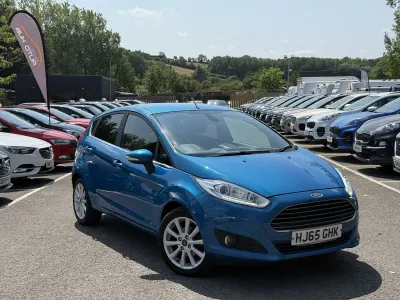 Used Ford Fiesta Titanium 98 HP (72 kW) 2015 Blue Hatchback