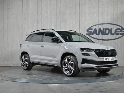 Używany Skoda Karoq SportLine 150 KM (110 kW) 2023 Szary SUV
