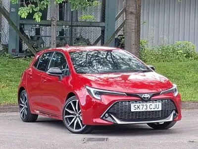 Used Toyota Corolla Sport 140 HP (102 kW) 2023 Red Hatchback
