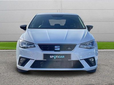 Używany Seat Ibiza FR 113 KM (83 kW) 2020 Biały Hatchback