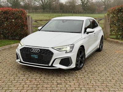 Used Audi A3 Sportback S-Line 150 HP (110 kW) 2020 White Hatchback