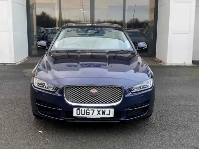 Used Jaguar XE Portfolio 240 HP (176 kW) 2017 Blue Sedan