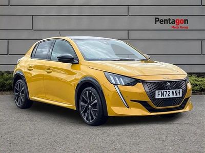 Used Peugeot 208 Premium 101 HP (74 kW) 2022 Yellow Hatchback