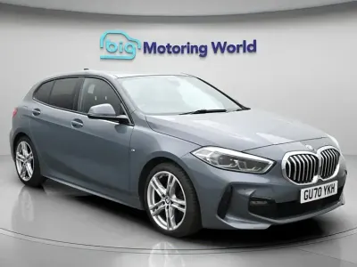 Używany BMW 118 M Sport 150 KM (110 kW) 2021 Szary Hatchback