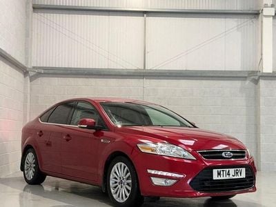 Used Ford Mondeo Business Edition 140 HP (102 kW) 2014 Red Hatchback