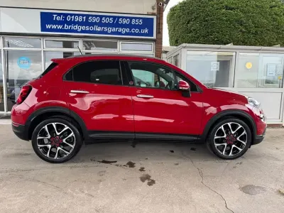 Usado Fiat 500X Red 120 HP (88 kW) 2022 Vermelho SUV