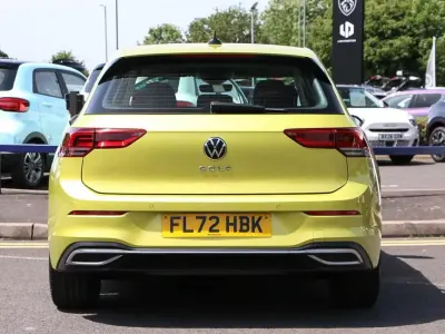 Used VW Golf VIII Style 148 HP (108 kW) 2022 Yellow Hatchback