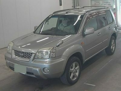 Used Nissan X-Trail 140 HP (102 kW) 2002 Silver SUV