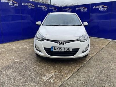 White Used 2015 Hyundai i20 Active Hatchback | £4,995 (Good price)