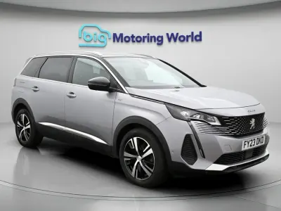 Second-hand Peugeot 5008 GT 131 CP (96 kW) 2023 Gri SUV